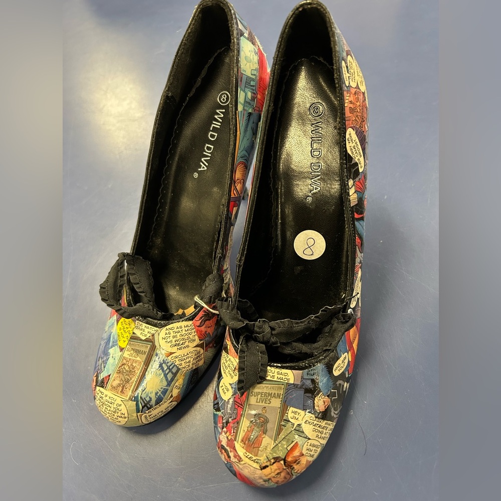Wild Diva Comic Print Heels